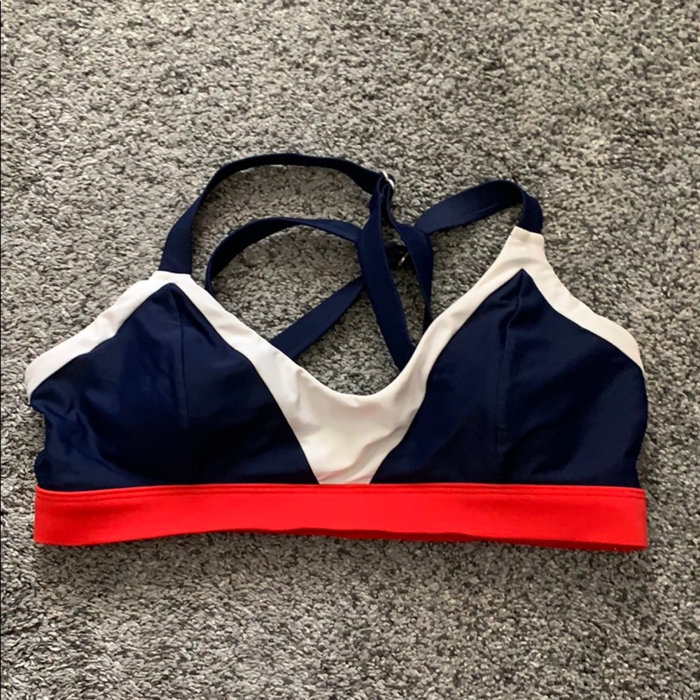 Athletic bikini top